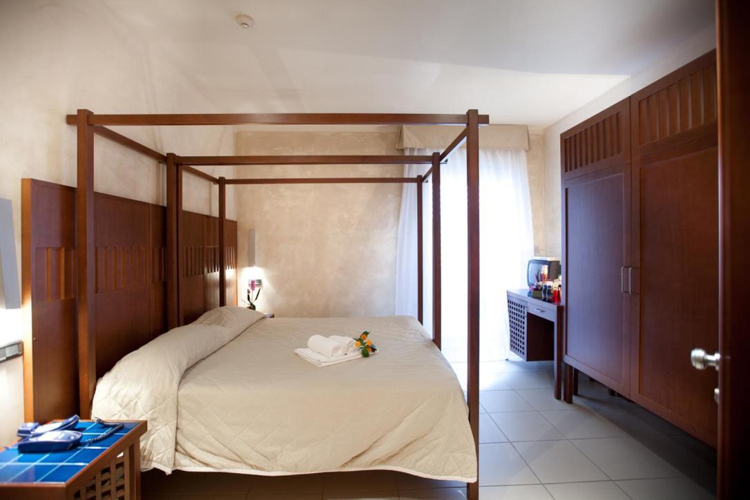 Double or Twin Room,1410513218:JPEG